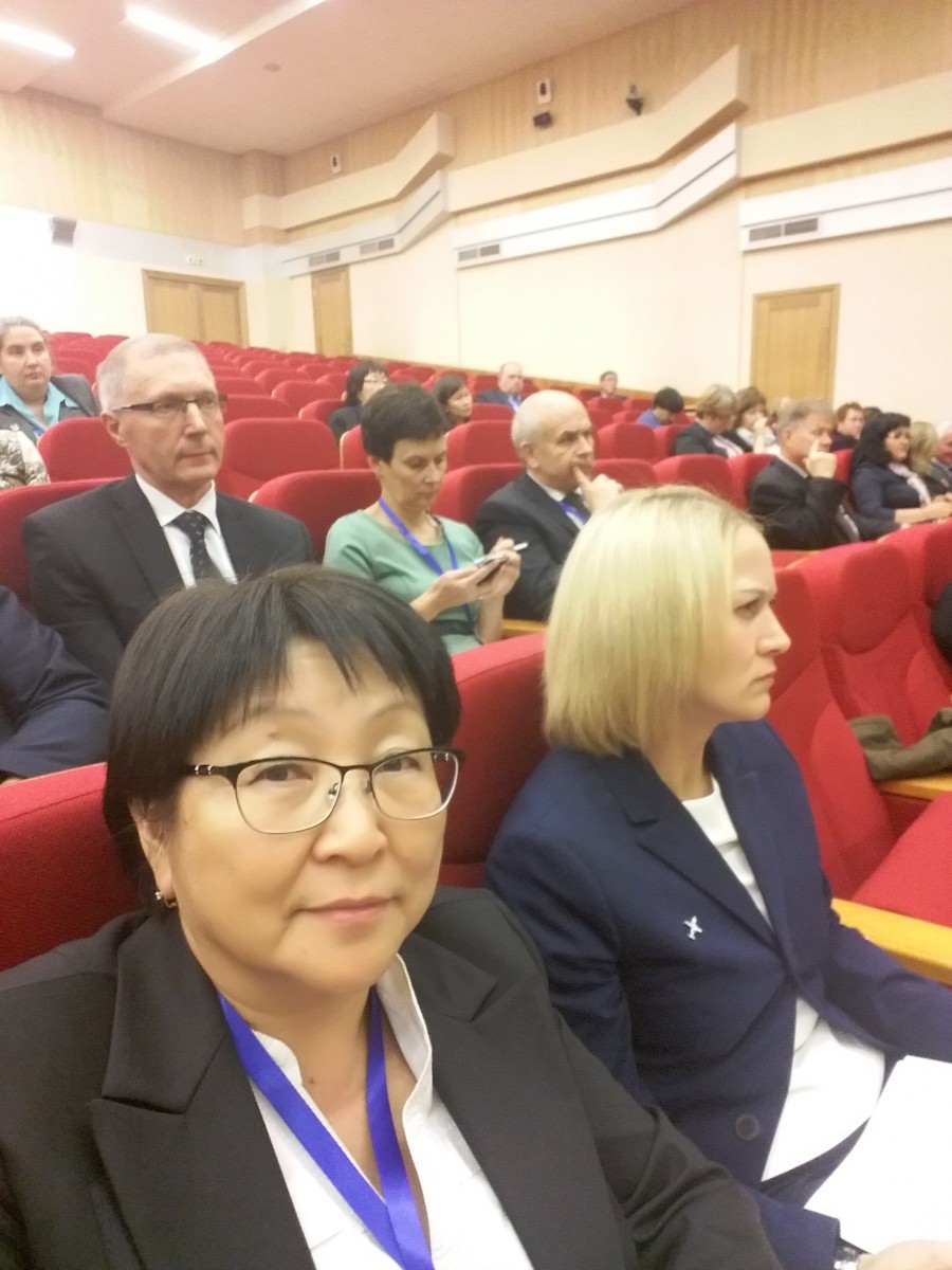 Директор архива Б.Ц. Жалсанова приняла участие в работе  VI  пленума Российского общества историков-архивистов, который состоялся в г. Екатеринбург 26 сентября 2017 г.